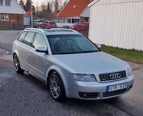 Silvermetallic Audi S4 Avant V8 Quattro stulen i Sandviken